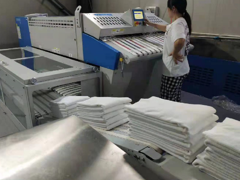 城巾类折叠机-02